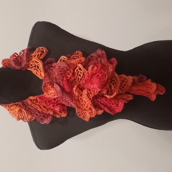 Handcrafted Scarf - Picture 2 of 3